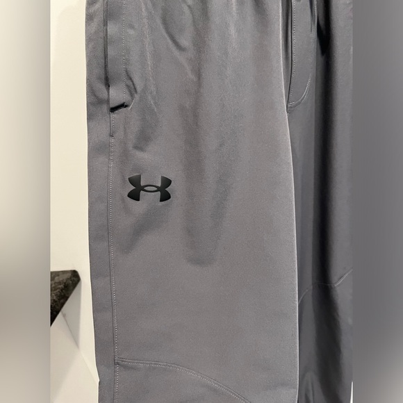 Under Armour loose fit joggers - Picture 3 of 9